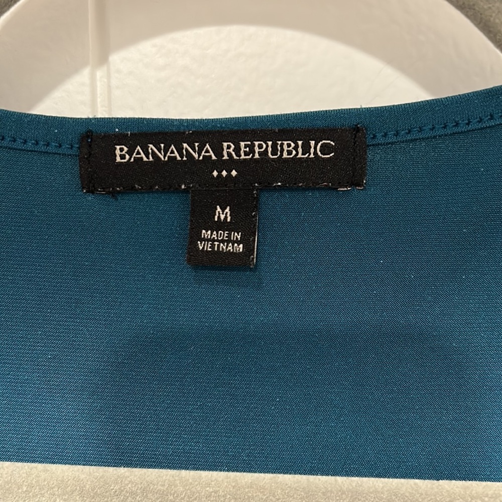 Banana Republic sleeveless top - Picture 5 of 6